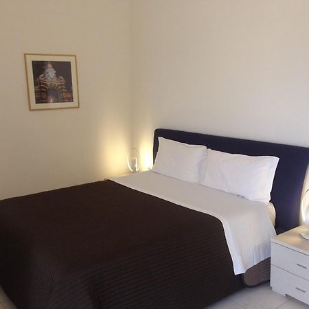 B&B Young Catania Esterno foto